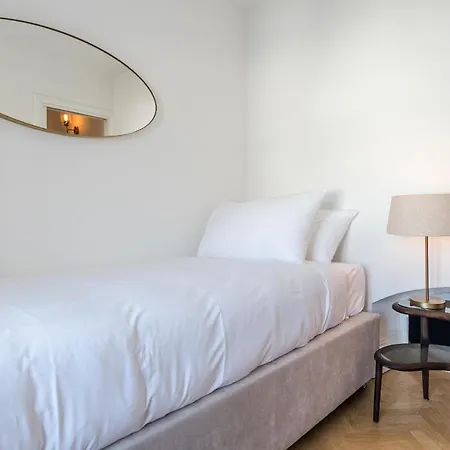 Brown House & ホテル