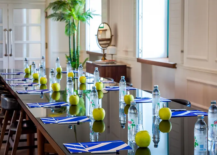 Hotel Brown House & Trogir