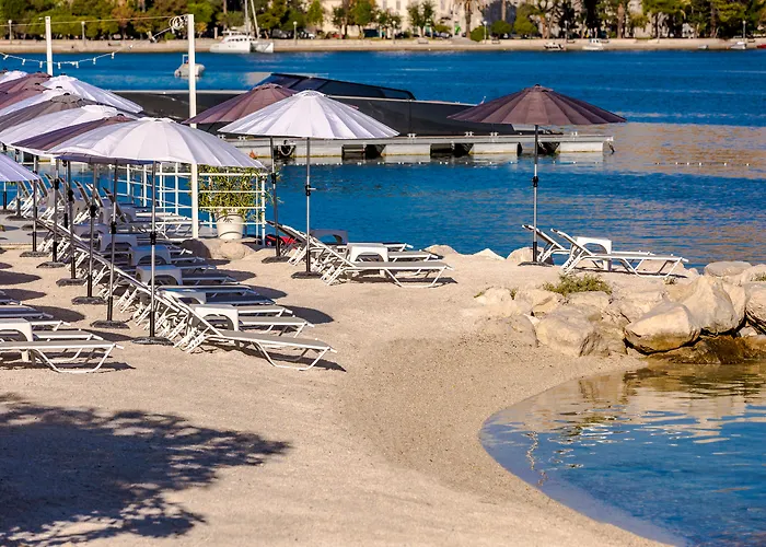 Brown House & Trogir