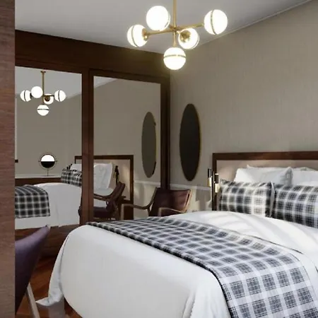Brown House & Hotel