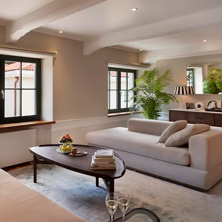 Brown House & Hotel Trogir