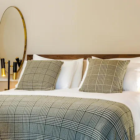 Brown House & 4* Trogir