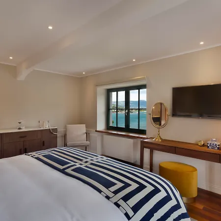 Brown House & 4* Trogir