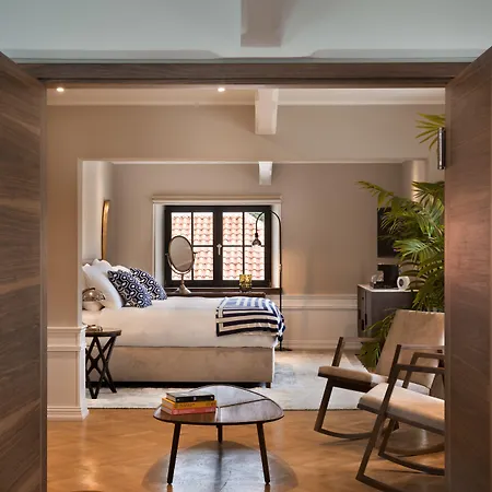 Brown House & Resort Trogir