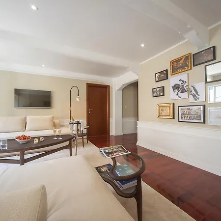 Brown House & 4* Trogir