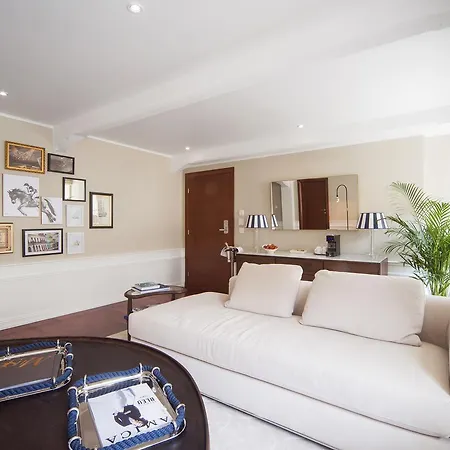 Brown House & 4* Trogir