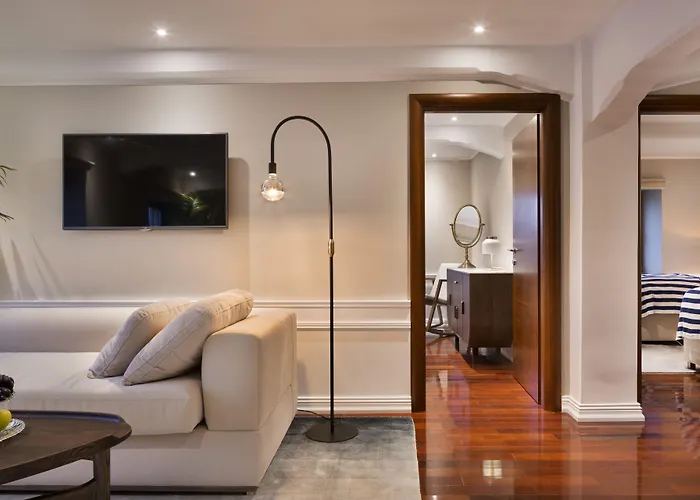 Ξενοδοχείο Brown House & 4*