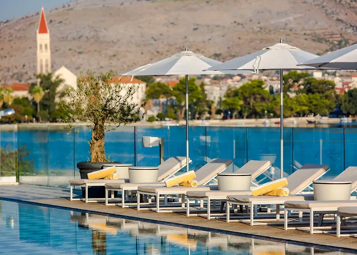 Ξενοδοχείο Brown House &