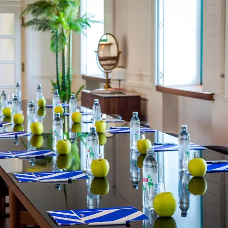 Hotel Brown House & Traù