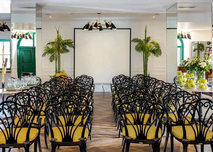 布朗海滩豪斯酒店及spa 特罗吉尔